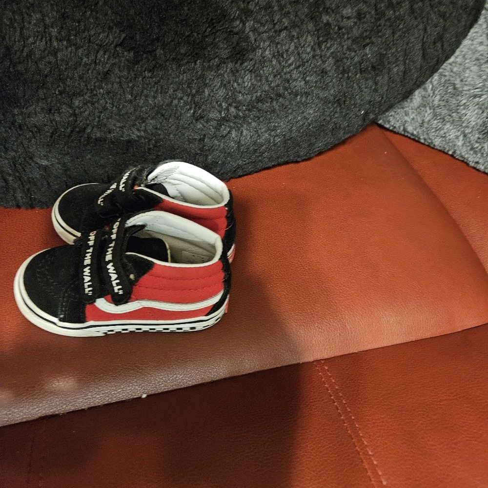 Baby Vans - Picture 2 of 6
